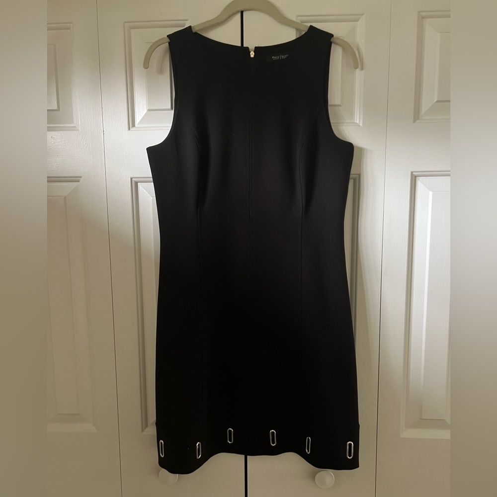 White House Black Market size 8